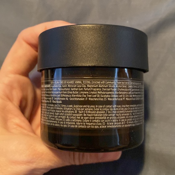 Himalayan Charcoal Purifying Glow Mask - The Body Shop - Picture 2 of 2